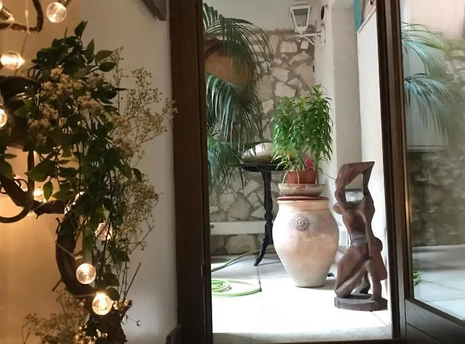 Casa Minha Al Colosseo Acomodação com café da manhã  *